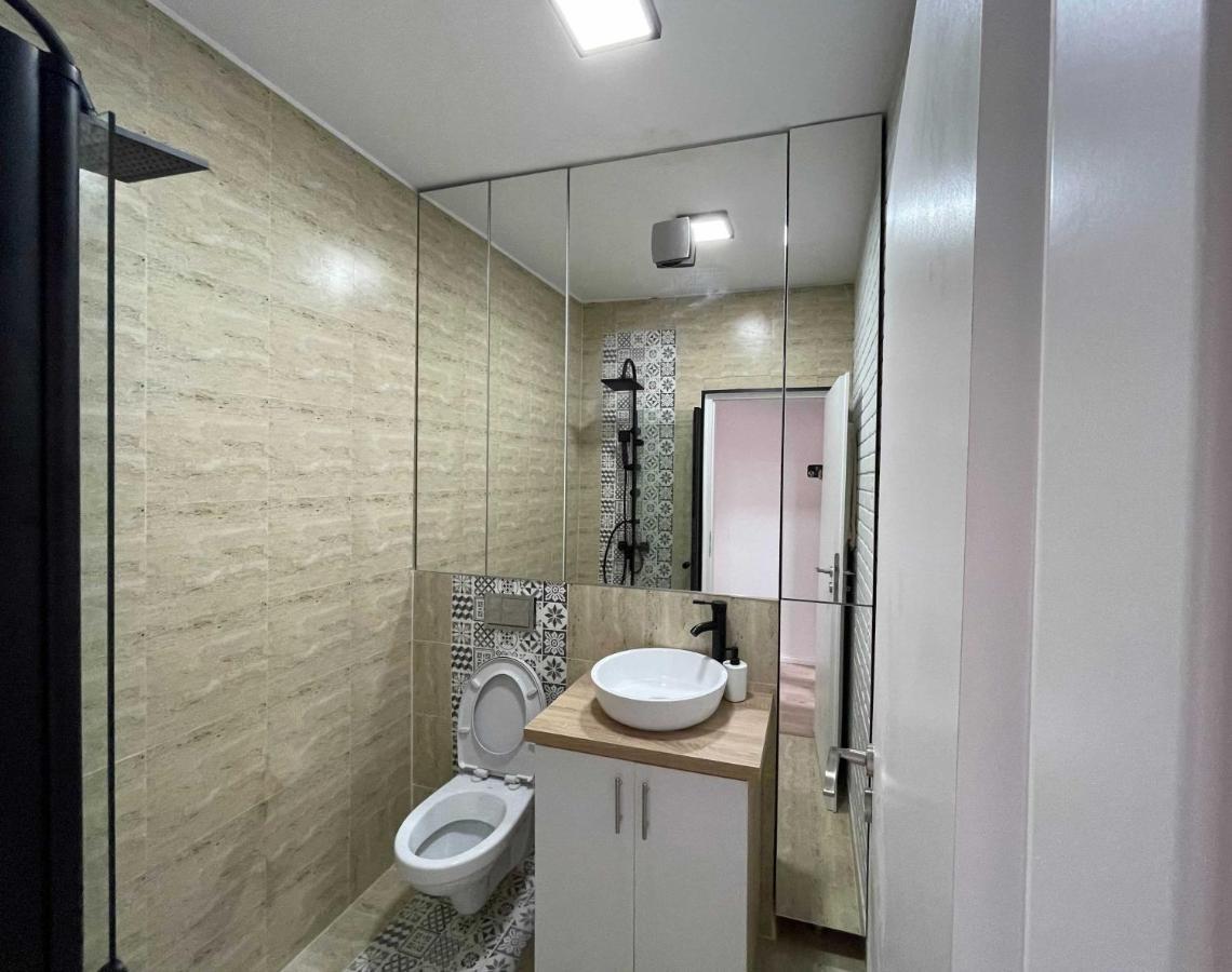 Oasis Luxury Apartment Near Presidential Palace Bucharest Exterior photo